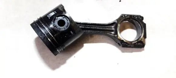 Volkswagen PASSAT B4 Piston with connecting rod 028h