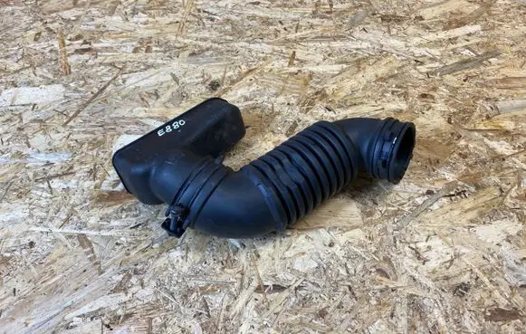 Hyundai i10 Air intake hose/pipe 28210G6800