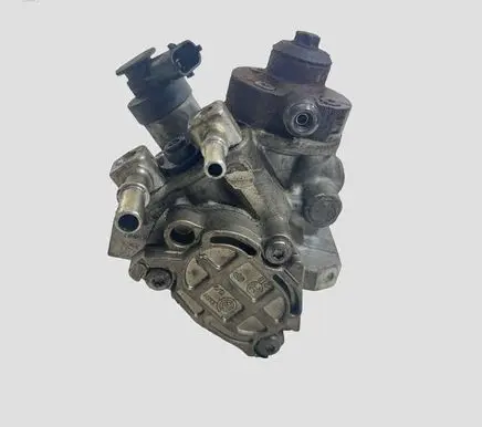 Ford Focus Fuel injection high pressure pump CV6Q9A543AA 0445010536