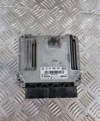 Opel Insignia A Engine control unit/module 55585024