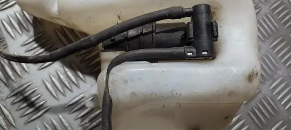 Renault Scenic I Windscreen/windshield washer pump 430702b