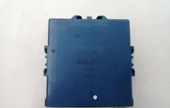 Toyota Corolla Verso AR10 Combustion control unit/module 896180F020 MB1238009021