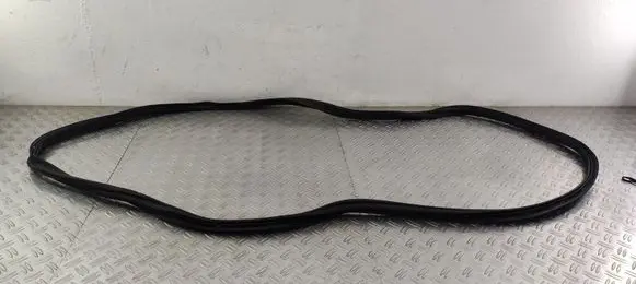 Volkswagen PASSAT B8 Trunk rubber seal (body) 3G9827705B 3G9827705