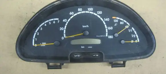 Mercedes-Benz Sprinter W901 W902 W903 W904 Speedometer (instrument cluster) 87001376