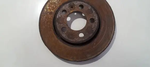 Volkswagen Golf IV Front brake disc