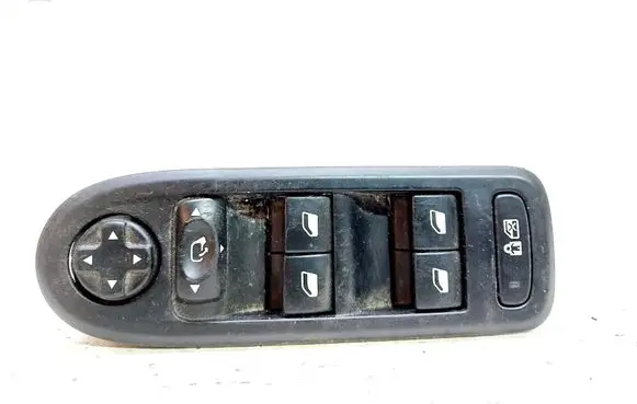 Peugeot 508 Electric window control switch 96659465ZD