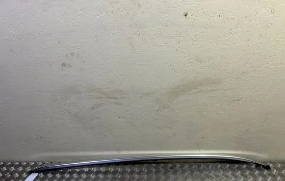 Roof bar rail