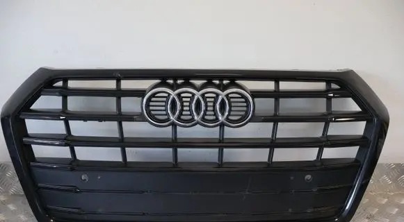 Audi Q5 SQ5 Front bumper upper radiator grill 80A853651C 80A853651D 80A853651E