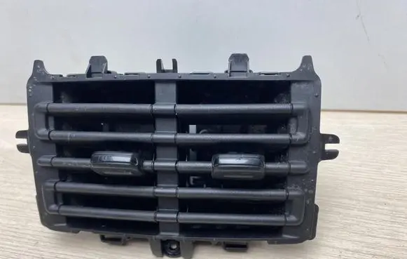 Volkswagen Golf VIII Rear air vent grill 5H08192039B9