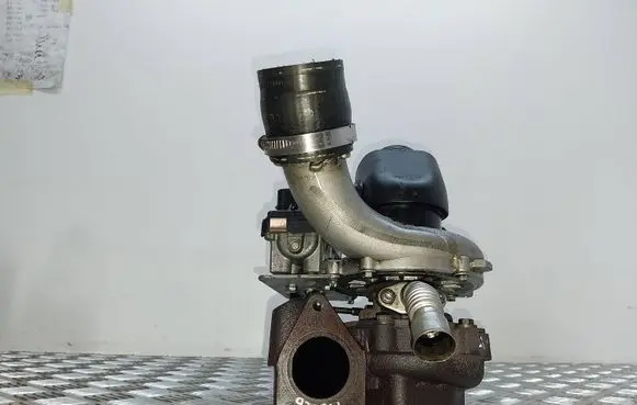 Audi A6 S6 C6 4F Turbo 059145721D 7771621