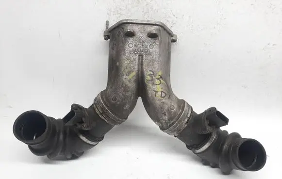 Audi A8 S8 D2 4D Air intake duct part 057129584E