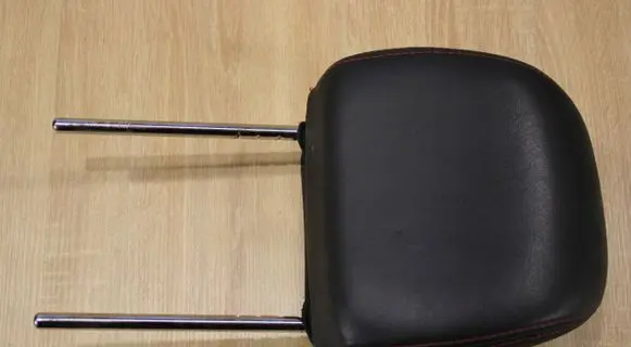 Alfa Romeo Giulietta Front seat headrest 