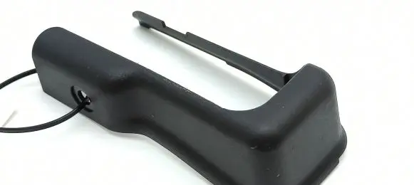 Jaguar XJ X308 Front passenger seat rail trim GNC4700AA
