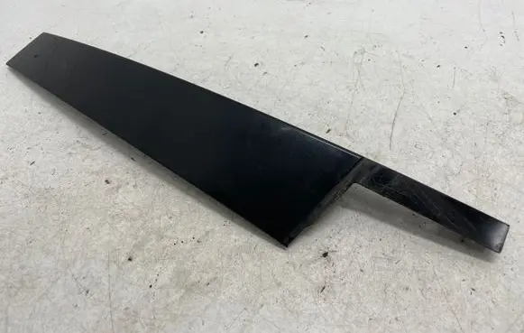 Skoda Octavia Mk4 Front door trim (molding) 5E3837902