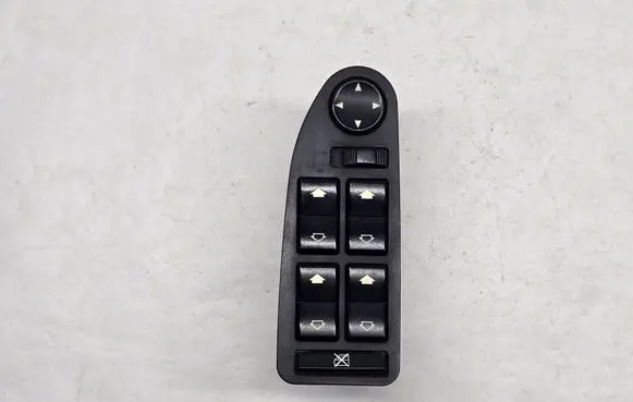 BMW 5 E39 Electric window control switch 8368966