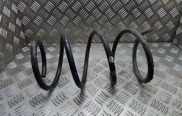 Toyota Avensis T250 Front coil spring