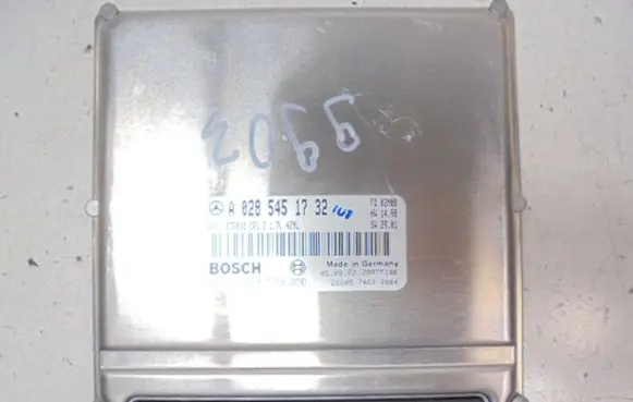 Mercedes-Benz Vaneo W414 Engine control unit/module ECU A0285451732
