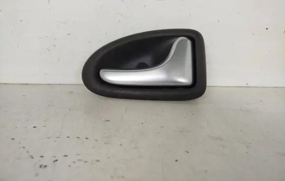 Renault Scenic I Front door interior handle 8200028995
