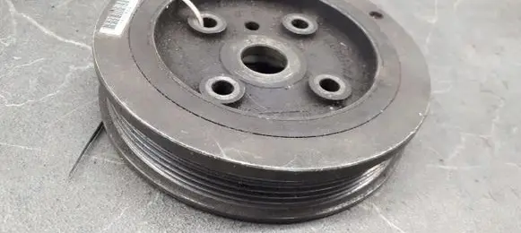 Volvo S40, V40 Crankshaft pulley