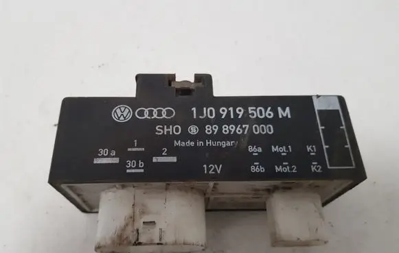Coolant fan relay