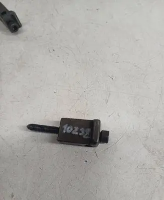 Skoda Roomster (5J) Fuel Injector clamp holder 