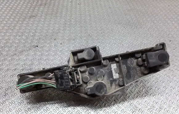 Renault Laguna II Tail light bulb cover holder