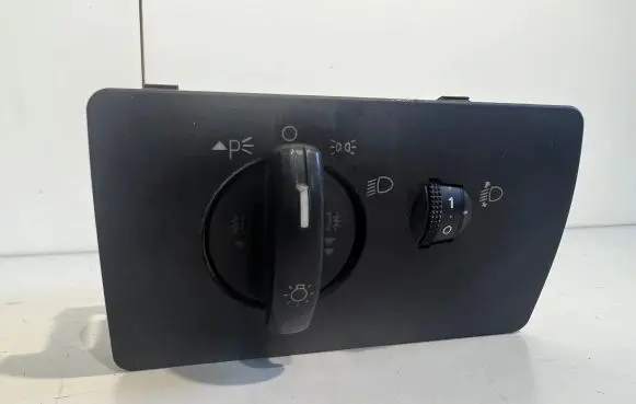 Ford Mondeo Mk III Light switch 1S7T13A024BB 010102A 04052711