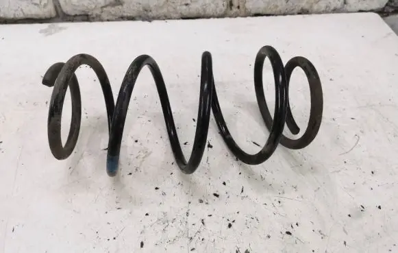 Nissan Qashqai Front coil spring
