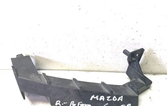 Mazda 6 Headlight/headlamp mounting bracket 