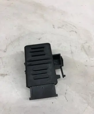 Volkswagen Caddy Other relay 1K0959772