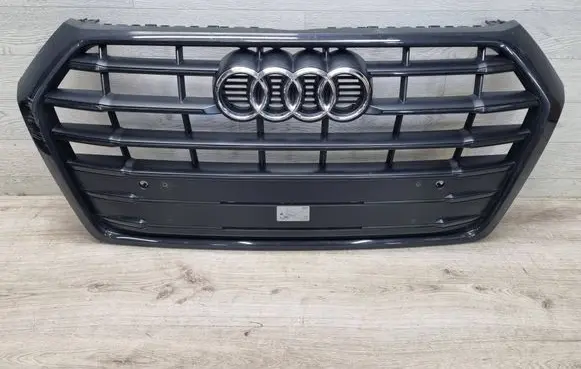 Audi Q5 SQ5 Front bumper upper radiator grill 80A853651C 80A853651E 80A853651D