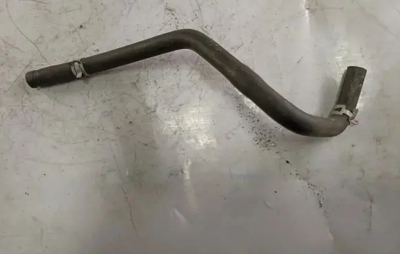 Suzuki Grand Vitara II Engine coolant pipe/hose