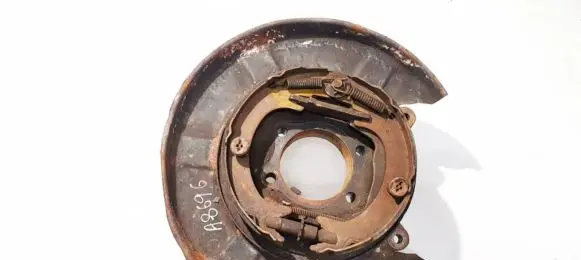 Subaru B9 Tribeca Handbrake/parking brake pads 