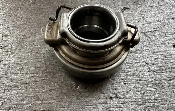 Mitsubishi Pajero clutch release bearing ME602710