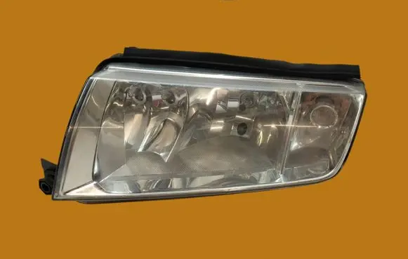 Skoda Fabia Mk1 (6Y) Headlight/headlamp 