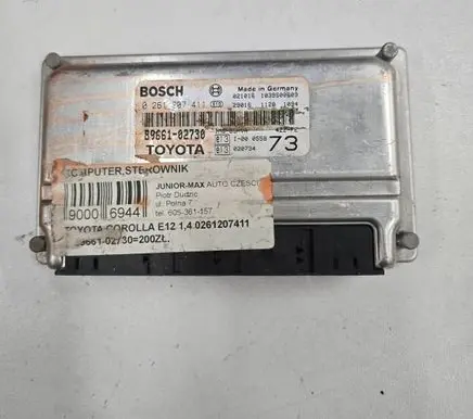 Toyota Corolla E120 E130 Engine control unit/module 8966102730 0261207411 1039S00609
