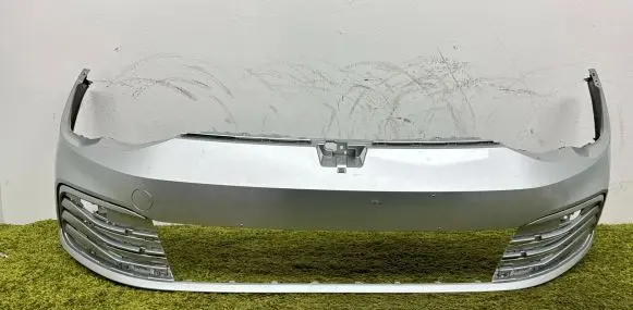 Volkswagen Golf VIII Front bumper 5h0807221j