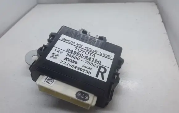 Toyota RAV 4 (XA40) Light module LCM 8996042150 3560070883