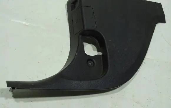 BMW 3 E90 E91 Foot area side trim 7066989