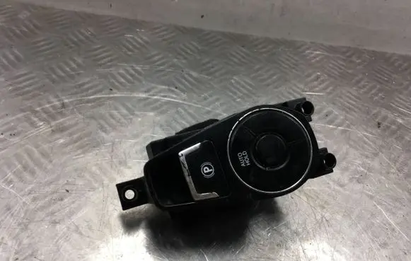 Hyundai i40 Hand parking brake switch 39R2HY1000 1404140122 39RY2HN1910