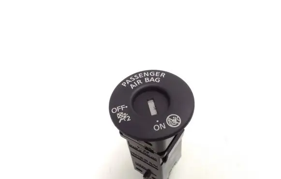 Nissan Navara D23 Passenger airbag on/off switch 17609SD