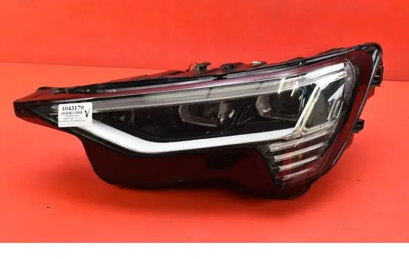 Audi e-tron Headlight/headlamp 4KE941039