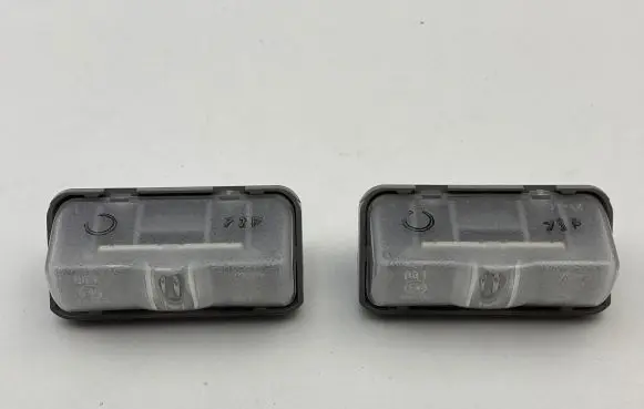 Toyota Prius Prime Number plate light A045053