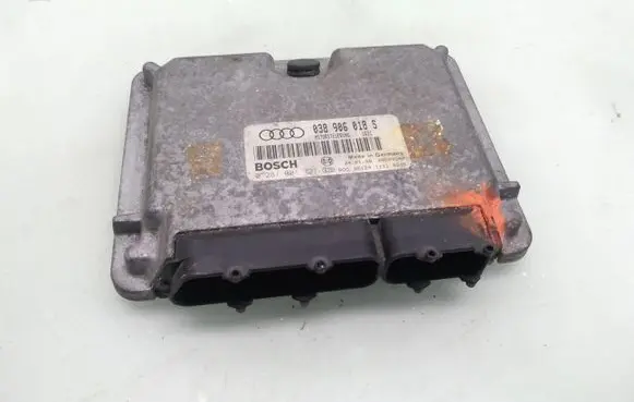 Audi A6 S6 C5 4B Engine control unit/module 038906018S