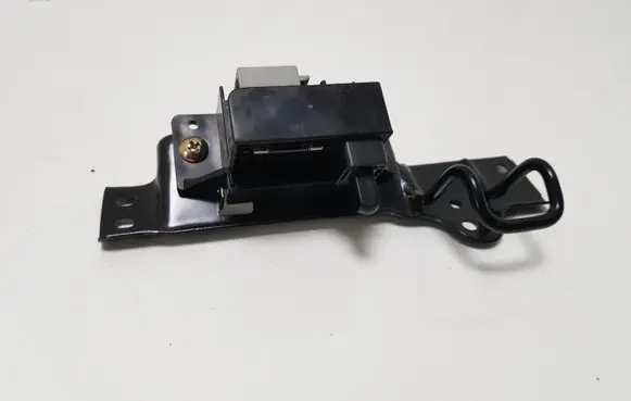 Honda CR-V Fuel tank cap lock 