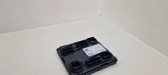 Audi A4 S4 B9 Comfort/convenience module 8W0907064CB 8W0907064B 5DK01107913