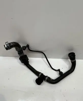 Engine coolant pipe/hose