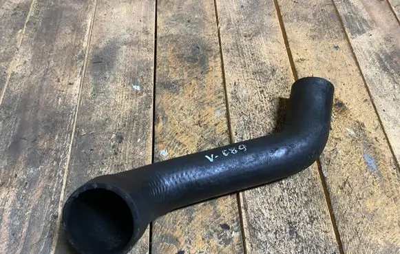 Intercooler hose/pipe