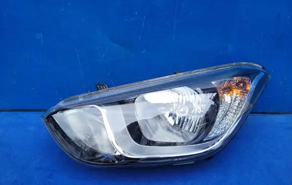 Hyundai i20 (PB PBT) Headlight/headlamp 921024P500