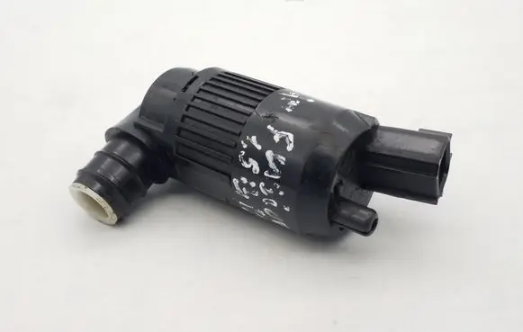 Ford Fusion II Windscreen/windshield washer pump BA5317664AA PUM812168 3Q2647